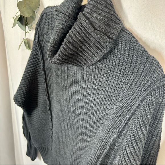 Zenana | Oversized Knit Sweater Dark Navy Blue Chunky Women's Size Medium - Picture 5 of 11